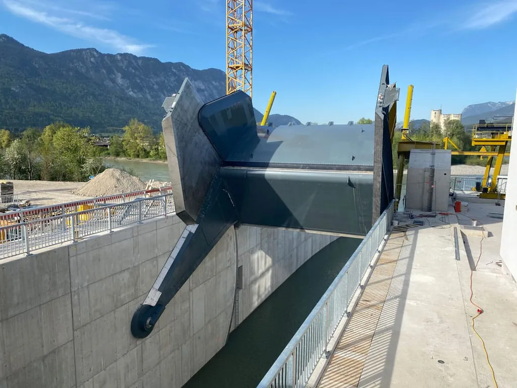 muhr-radial-gate-1